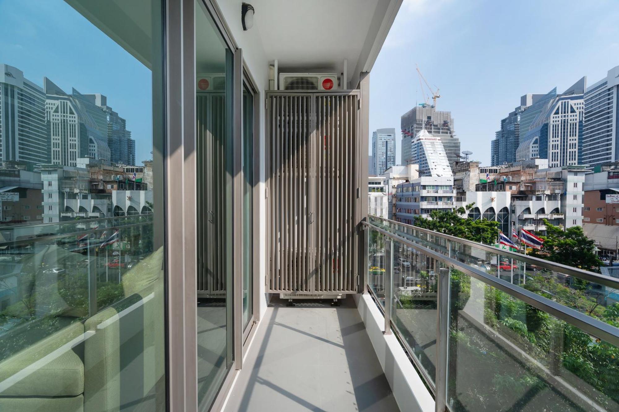 The Rich Residence Sukhumvit Nana Bangkok Buitenkant foto