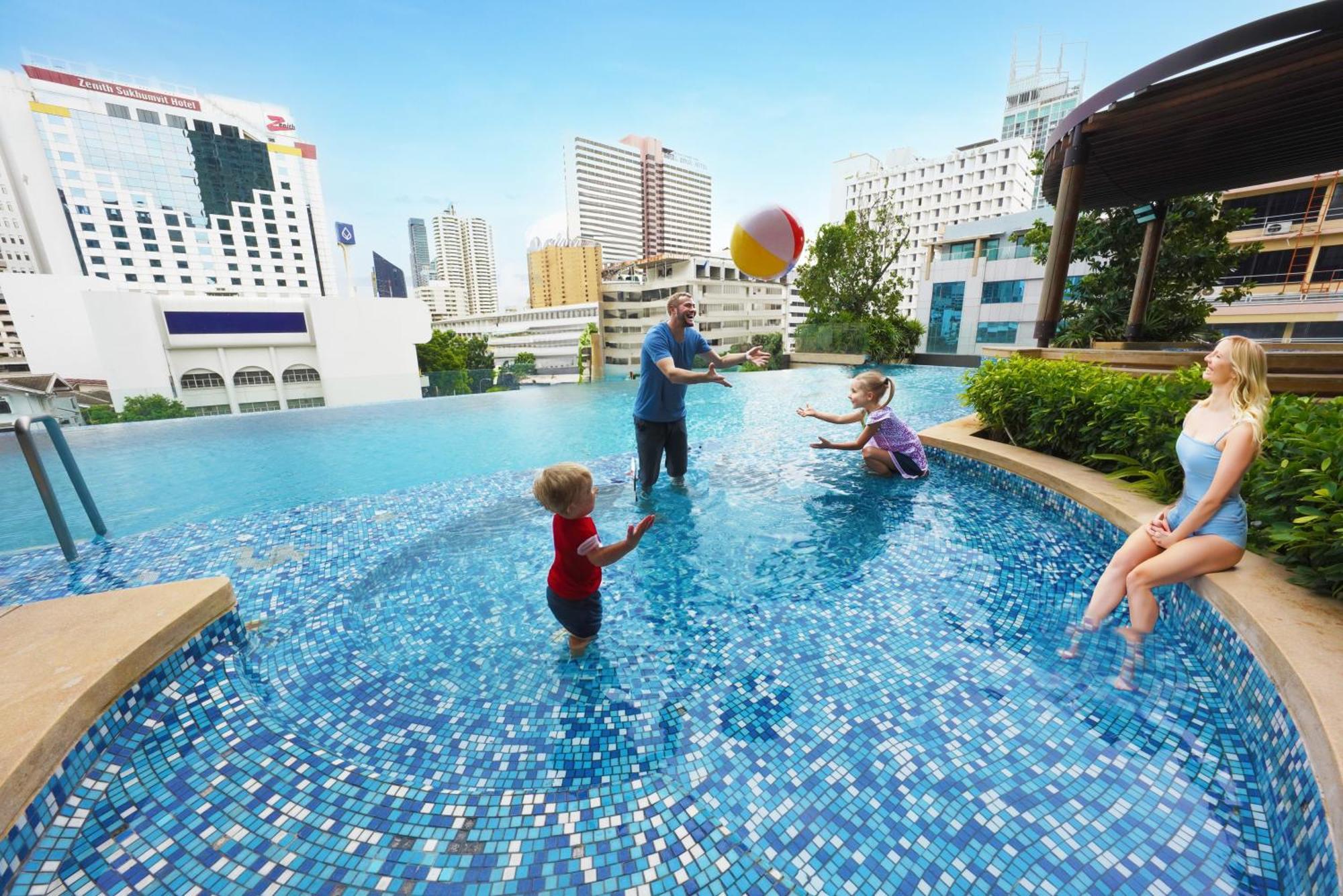 The Rich Residence Sukhumvit Nana Bangkok Buitenkant foto